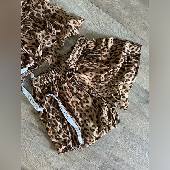 Chic le frique set NWT - Picture 4 of 8